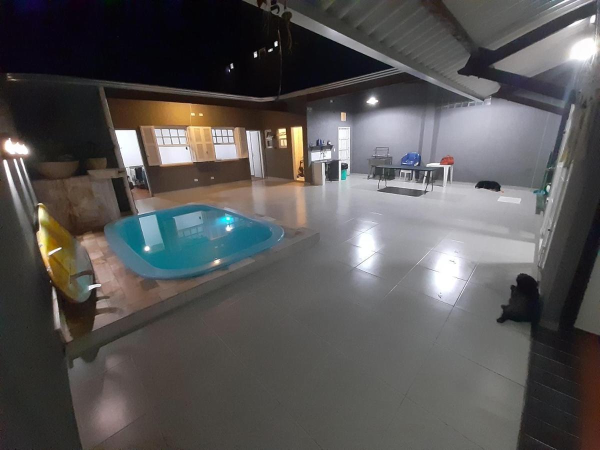 Casa Com Piscina, Confortavel E Otima Localizacao Itanhaem Exterior photo